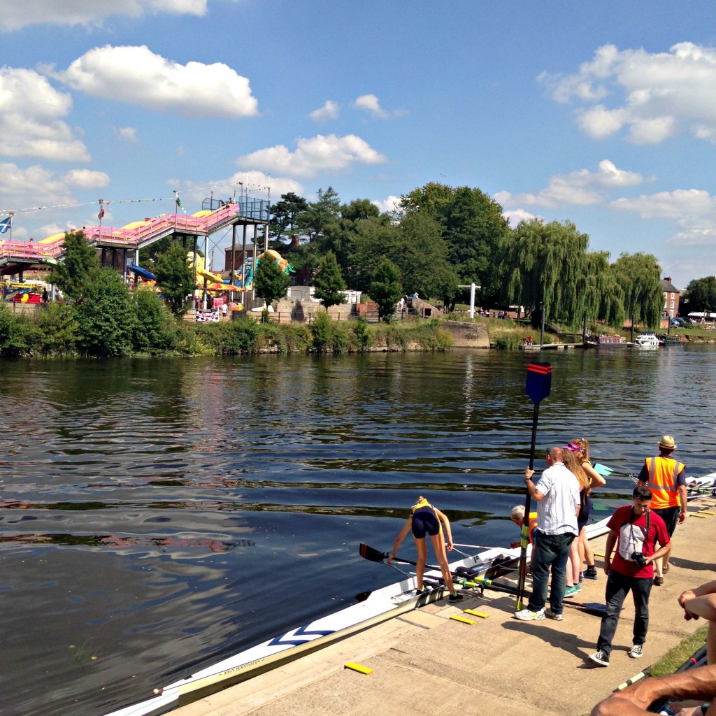 Admirably calm people helping with boats on and off.